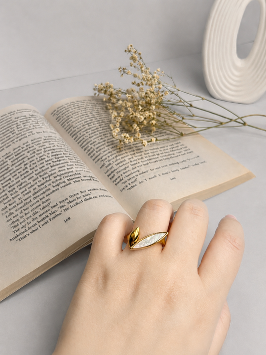 Golden Petal Ring (Adjustable)