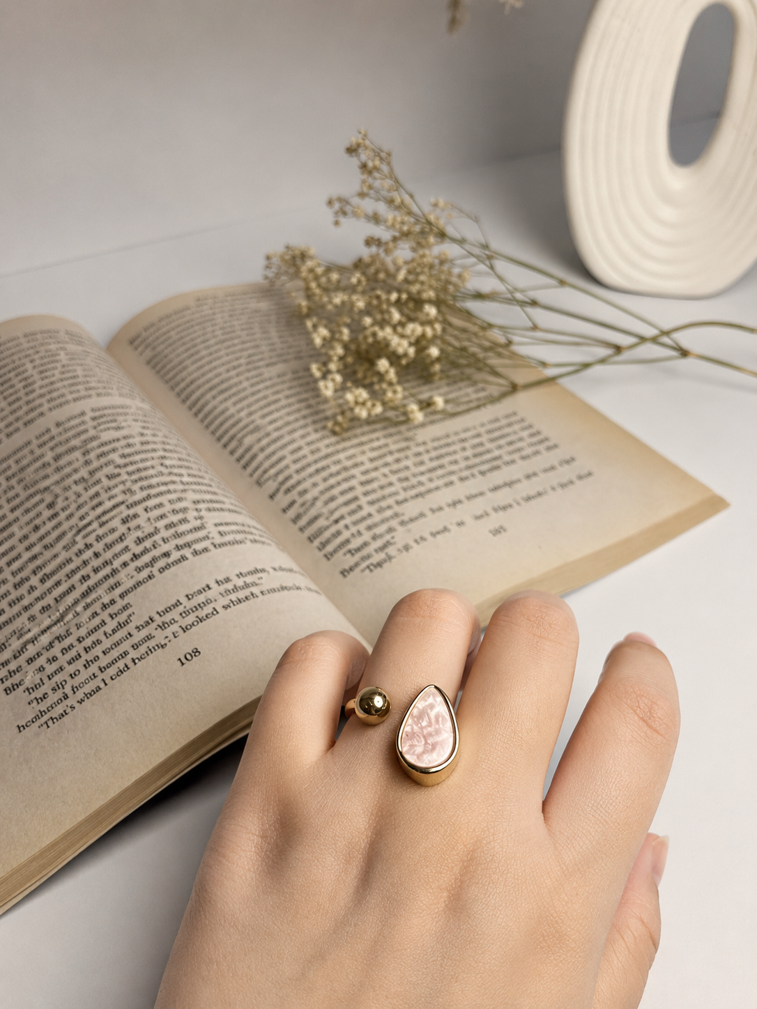 Ivory Leaf Ring (Adjustable)