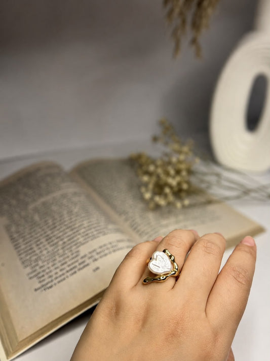 Love Knot Ring (Adjustable)