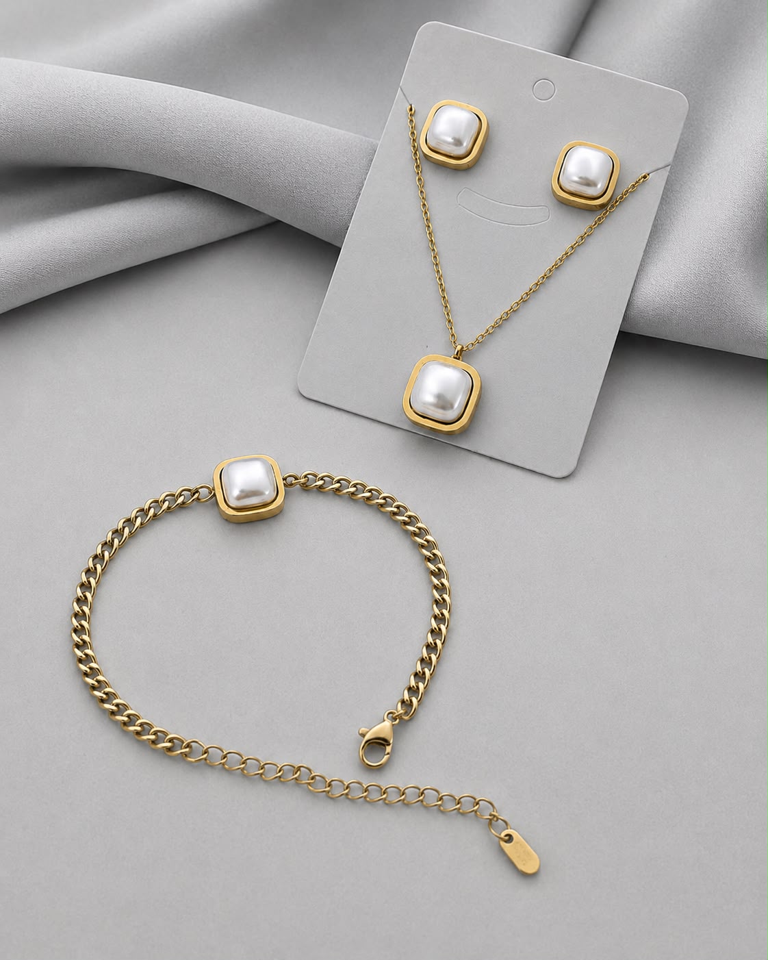 Azee luxe Signature sets
