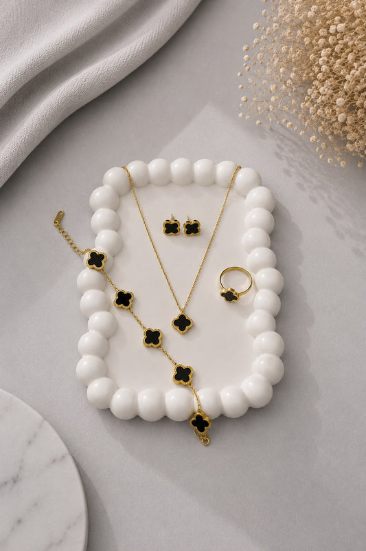 Black Clover Set (4 pieces)