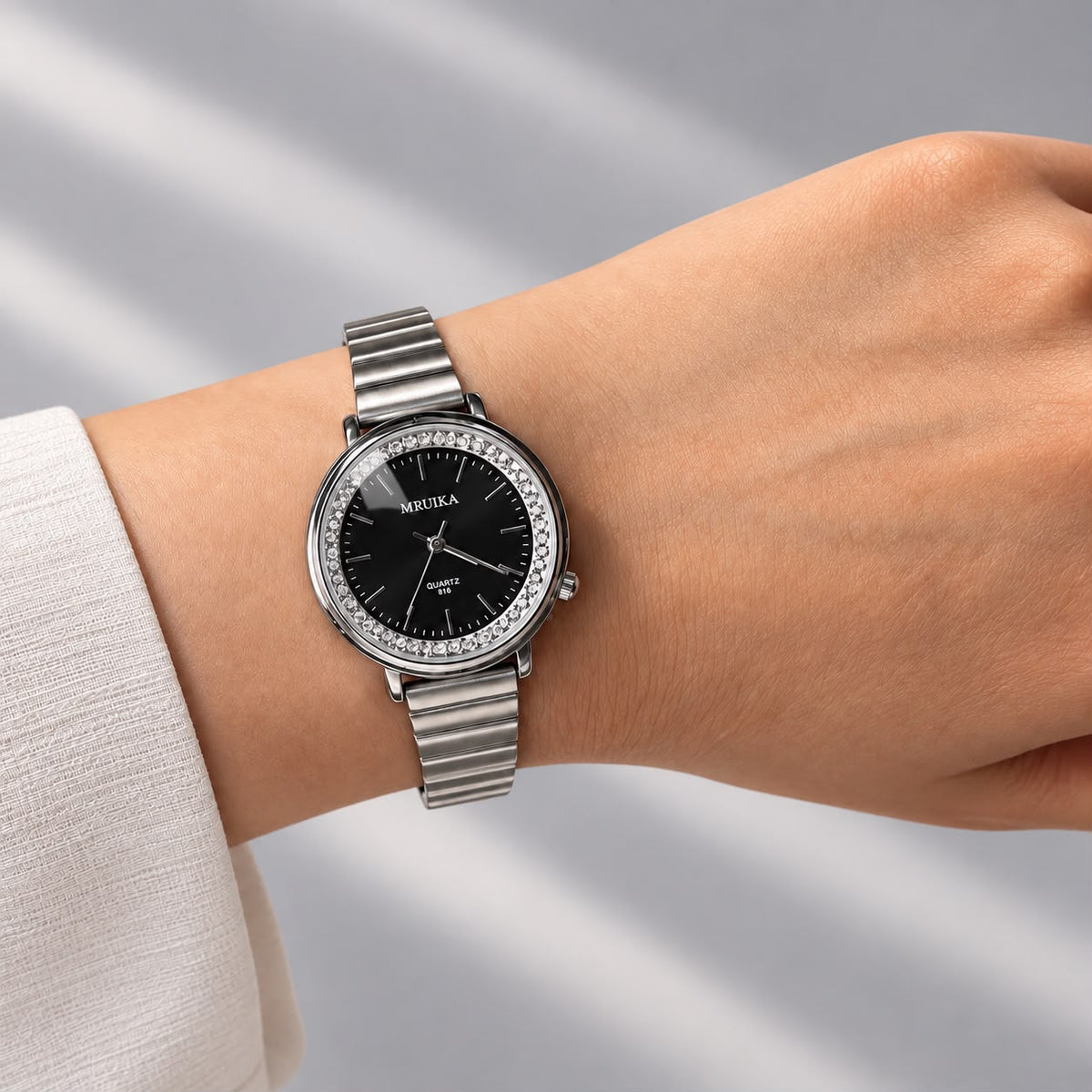 Luna watch