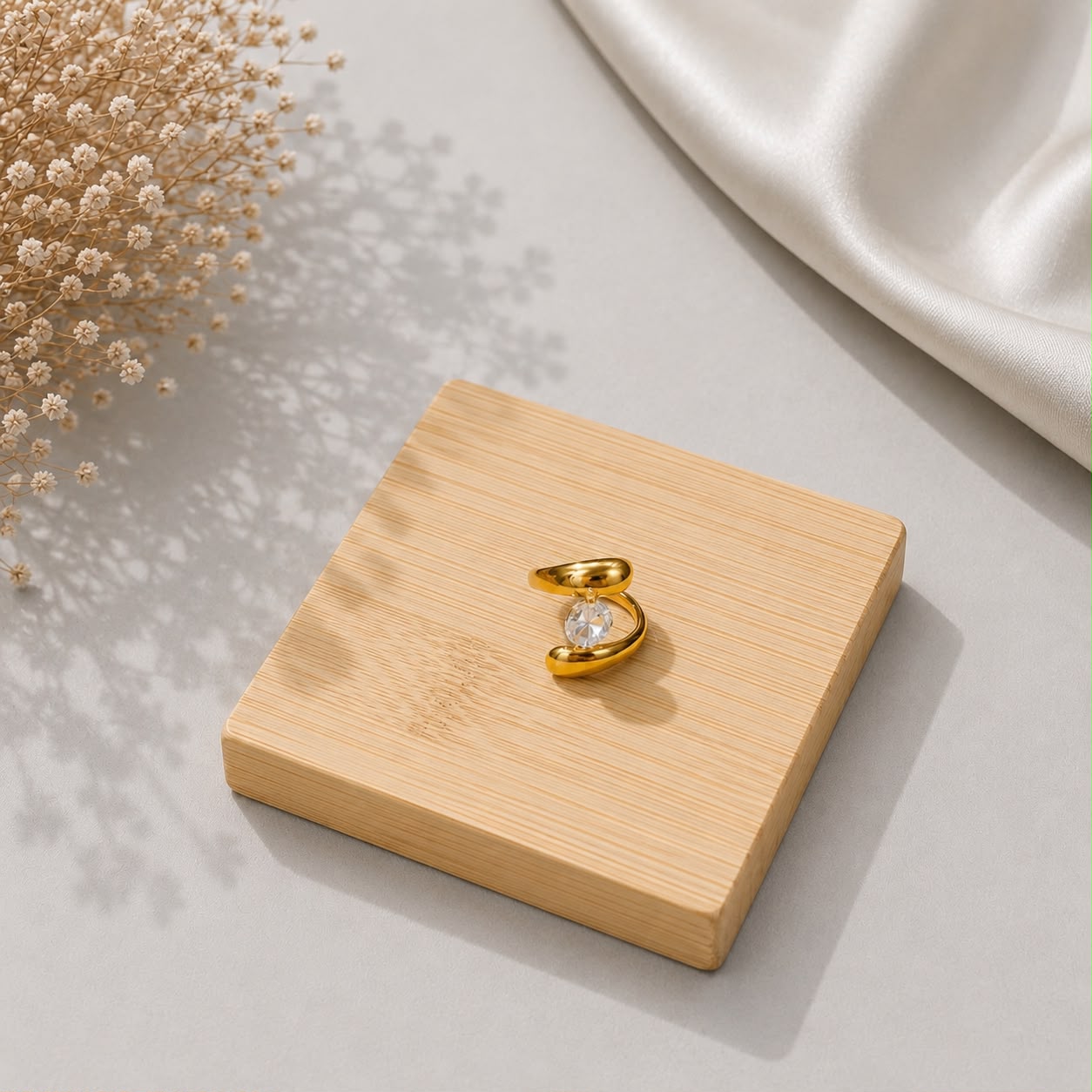 Royal Ring (Adjustable)